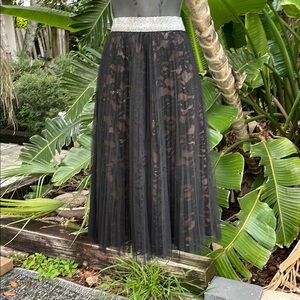 Gracia sheer mesh and lace pleated skirt with metallic silver